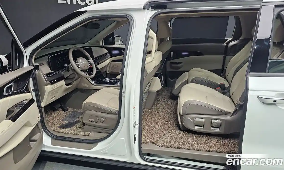 Kia Canival 2023 2.2 Автомат в Москве № 461477, фото 12