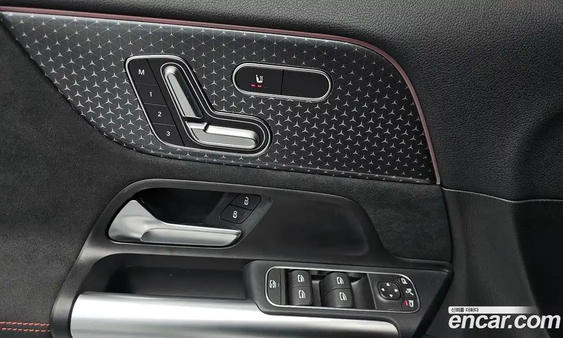 Mercedes-Benz GLA-Class 2025 2.0 Автомат в Москве № 465888, фото 13