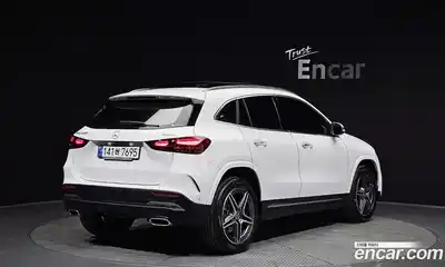 Mercedes-Benz GLA-Class 2025 2.0 Автомат в Москве № 465888, миниатюра 2