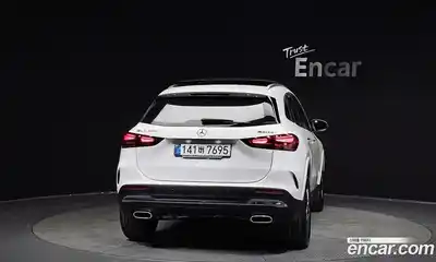 Mercedes-Benz GLA-Class 2025 2.0 Автомат в Москве № 465888, миниатюра 4