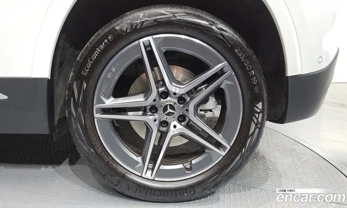 Mercedes-Benz GLA-Class 2025 2.0 Автомат в Москве № 465888, фото 5