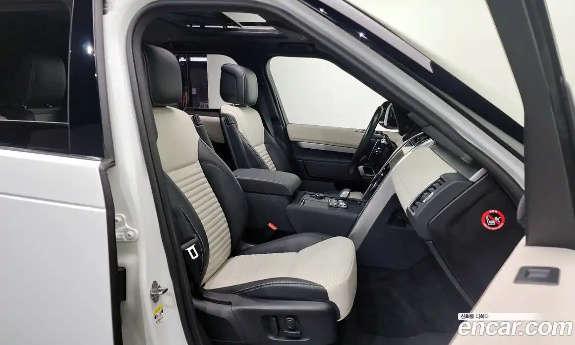 Land Rover Discovery 2022 3.0 Автомат в Москве № 471083, фото 12