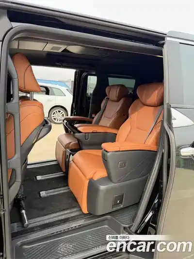 Toyota Alphard 2025 2.5 Автомат в Москве № 473115, миниатюра 8