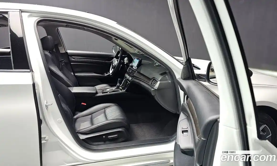 Honda Accord 2022 1.5 Автомат в Москве № 473198, фото 11