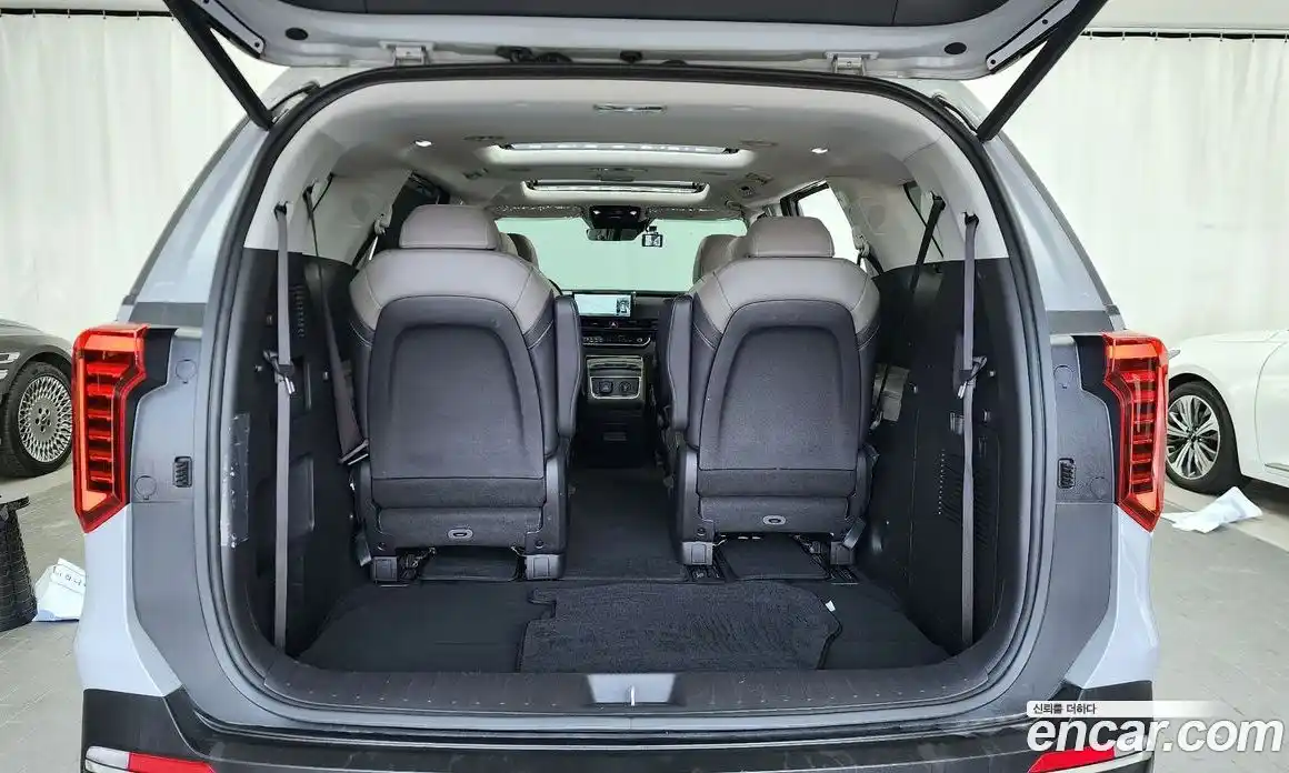 Kia Canival 2025 3.5 Автомат в Москве № 54337, фото 12