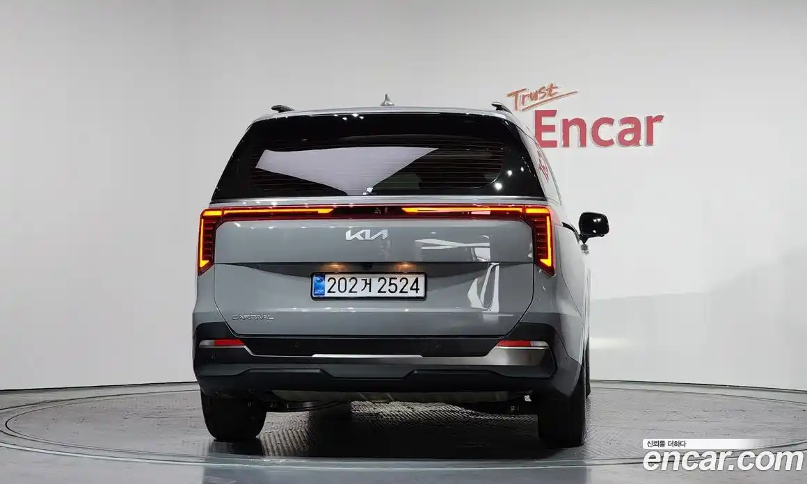 Kia Canival 2025 3.5 Автомат в Москве № 54337, фото 13