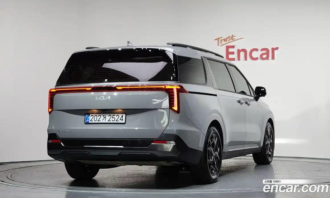 Kia Canival 2025 3.5 Автомат в Москве № 54337, фото 8