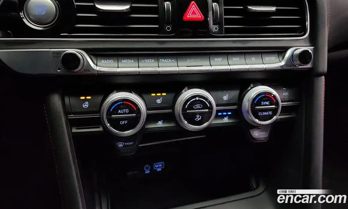 Genesis G70 2018 2.0 Автомат в Москве № 58053, фото 16