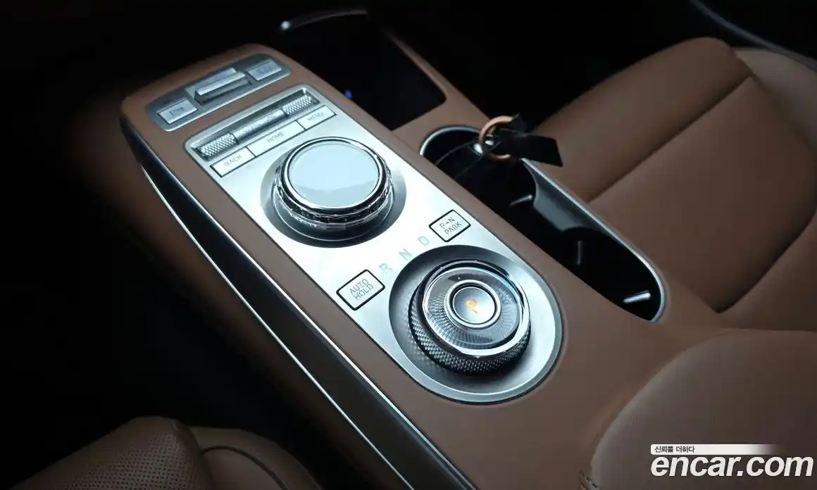 Genesis GV70 2024 2.5 Автомат в Москве № 59088, фото 5