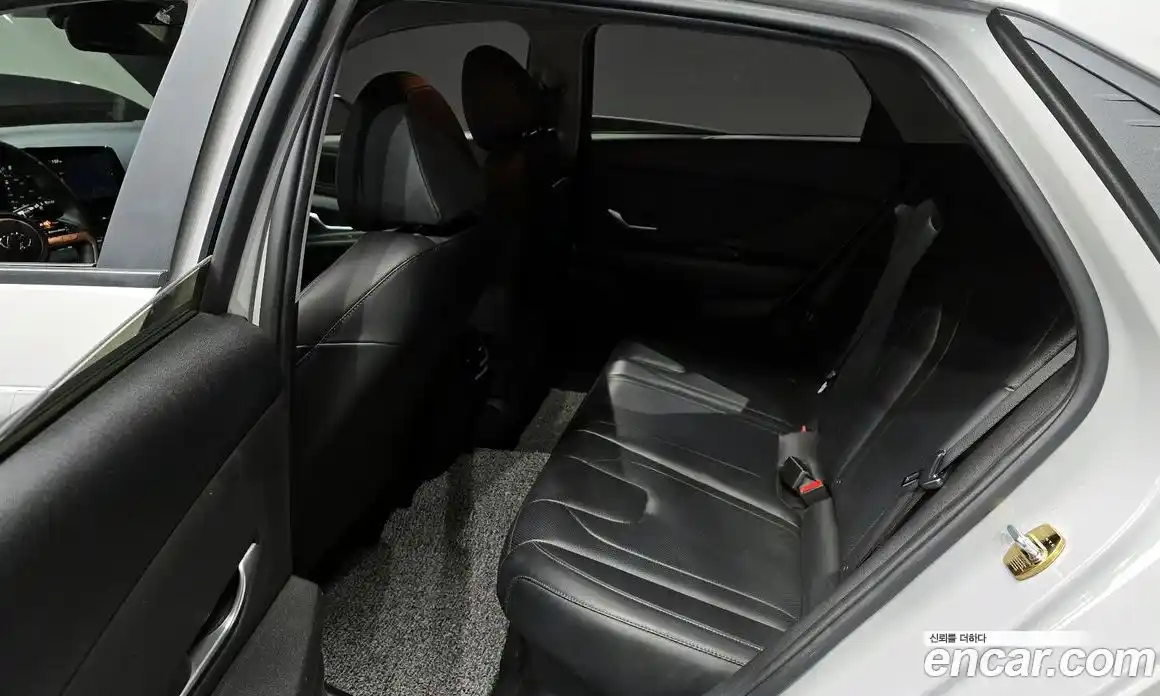 Hyundai Avante 2023 1.6 Автомат в Москве № 6096, фото 12