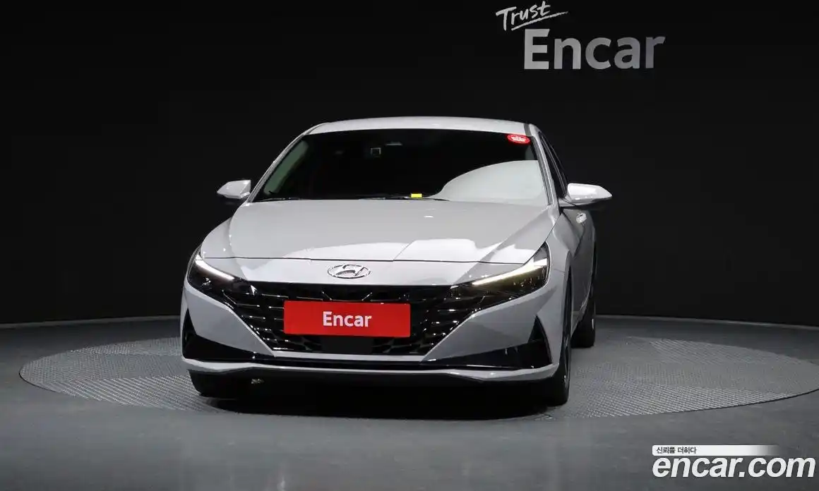 Hyundai Avante 2023 1.6 Автомат в Москве № 6096, фото 3