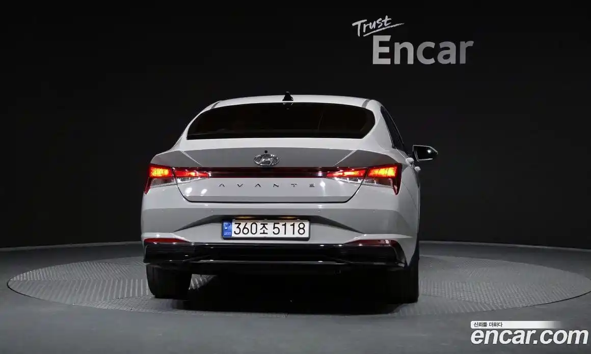 Hyundai Avante 2023 1.6 Автомат в Москве № 6096, фото 4