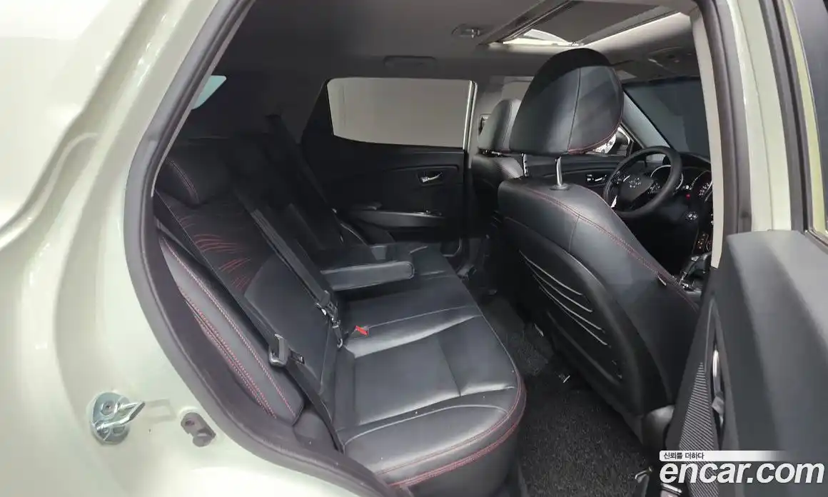 SsangYong TIBOLI 2016 1.6 Автомат в Москве № 68014, фото 3