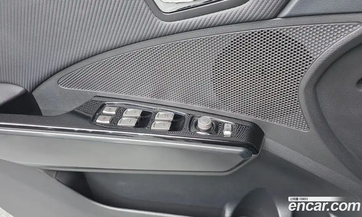 SsangYong TIBOLI 2016 1.6 Автомат в Москве № 68014, фото 8