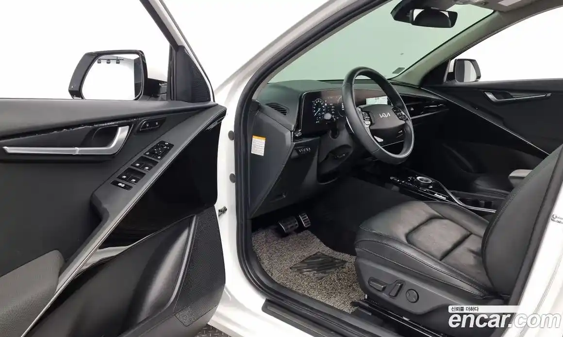 Kia Niro 2022 1.6 Автомат в Москве № 8246, фото 11