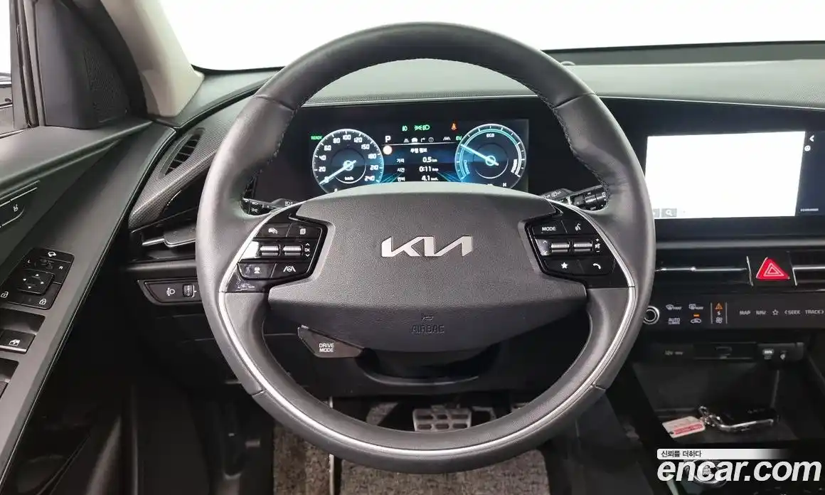 Kia Niro 2022 1.6 Автомат в Москве № 8246, фото 13