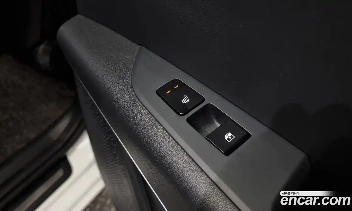 Kia Niro 2022 1.6 Автомат в Москве № 8246, фото 19