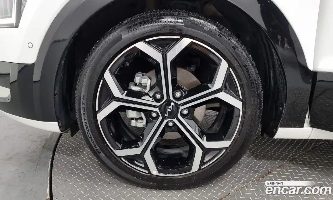 Kia Niro 2022 1.6 Автомат в Москве № 8246, фото 5