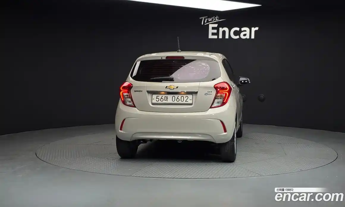 Chevrolet Spark 2016 1.0 Автомат в Москве № 98639, фото 11