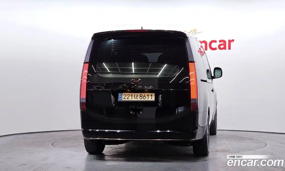 Hyundai Staria 2023 3.5 Автомат в Москве № 107616, фото 12