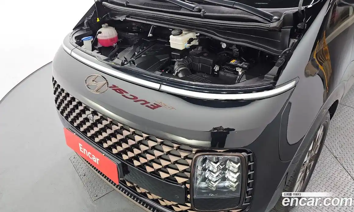 Hyundai Staria 2023 3.5 Автомат в Москве № 107616, фото 4