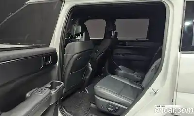 Hyundai Santa Fe 2024 1.6 Автомат в Москве № 108994, миниатюра 5