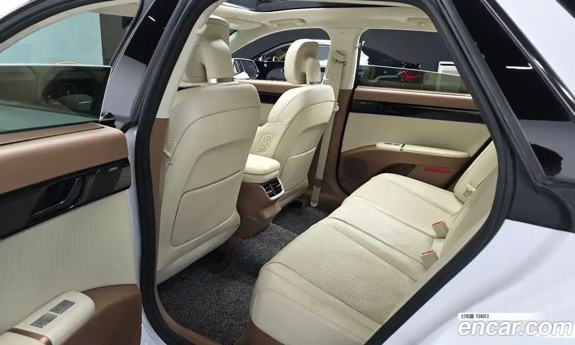 Hyundai Grandeur 2023 2.5 Автомат в Москве № 110103, фото 12