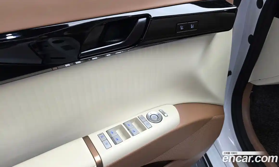 Hyundai Grandeur 2023 2.5 Автомат в Москве № 110103, фото 18