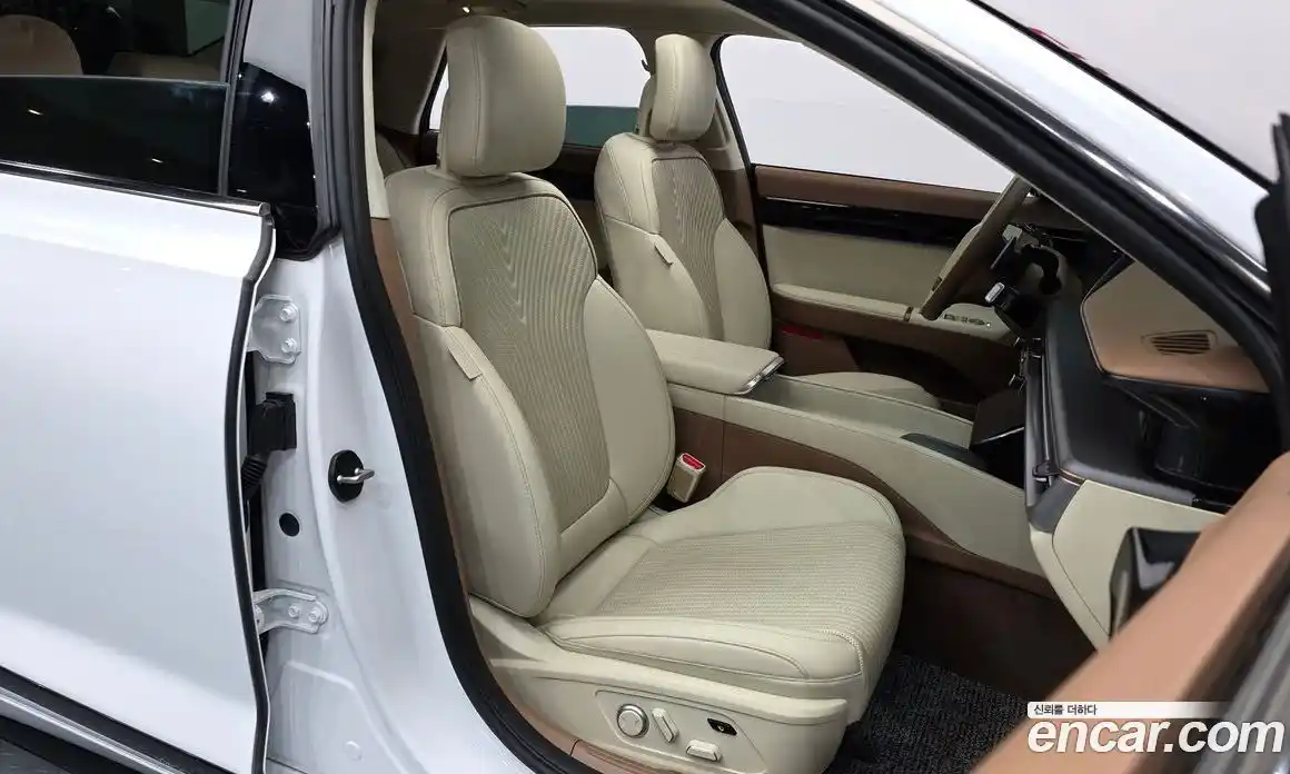 Hyundai Grandeur 2023 2.5 Автомат в Москве № 110103, фото 10