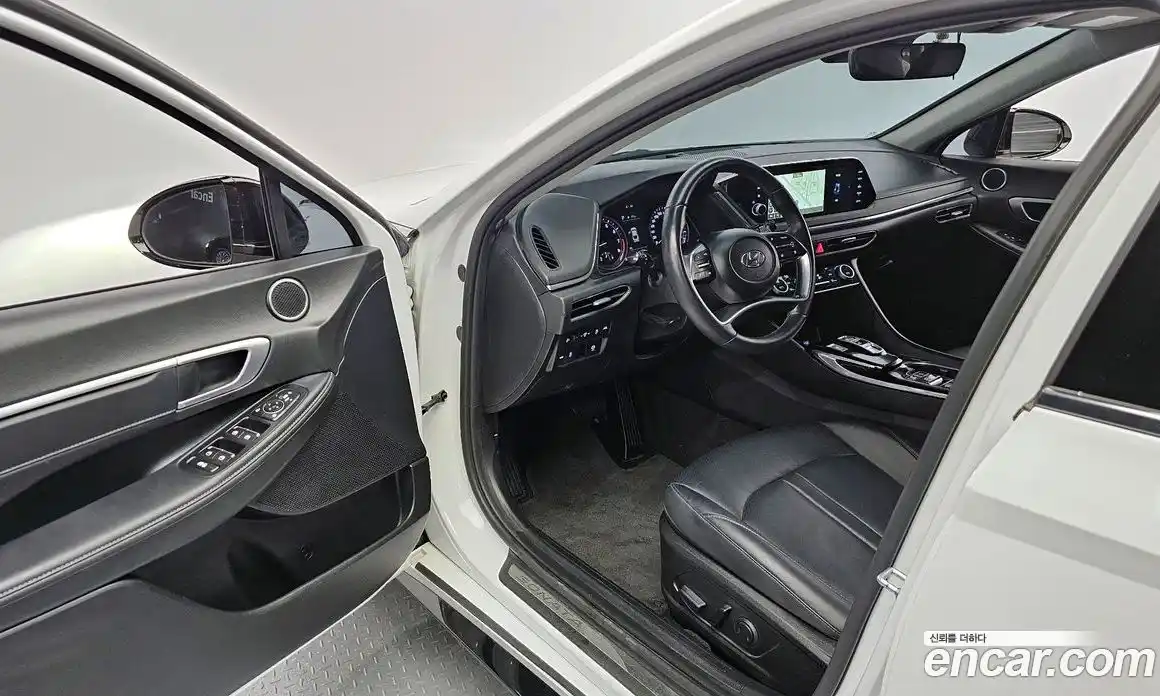 Hyundai Sonata 2022 2.0 Автомат в Москве № 111451, фото 14