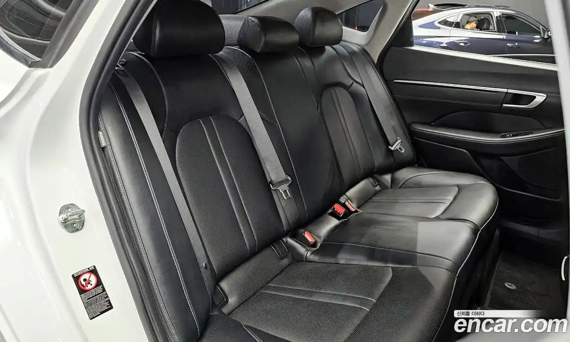 Hyundai Sonata 2022 2.0 Автомат в Москве № 111451, фото 17