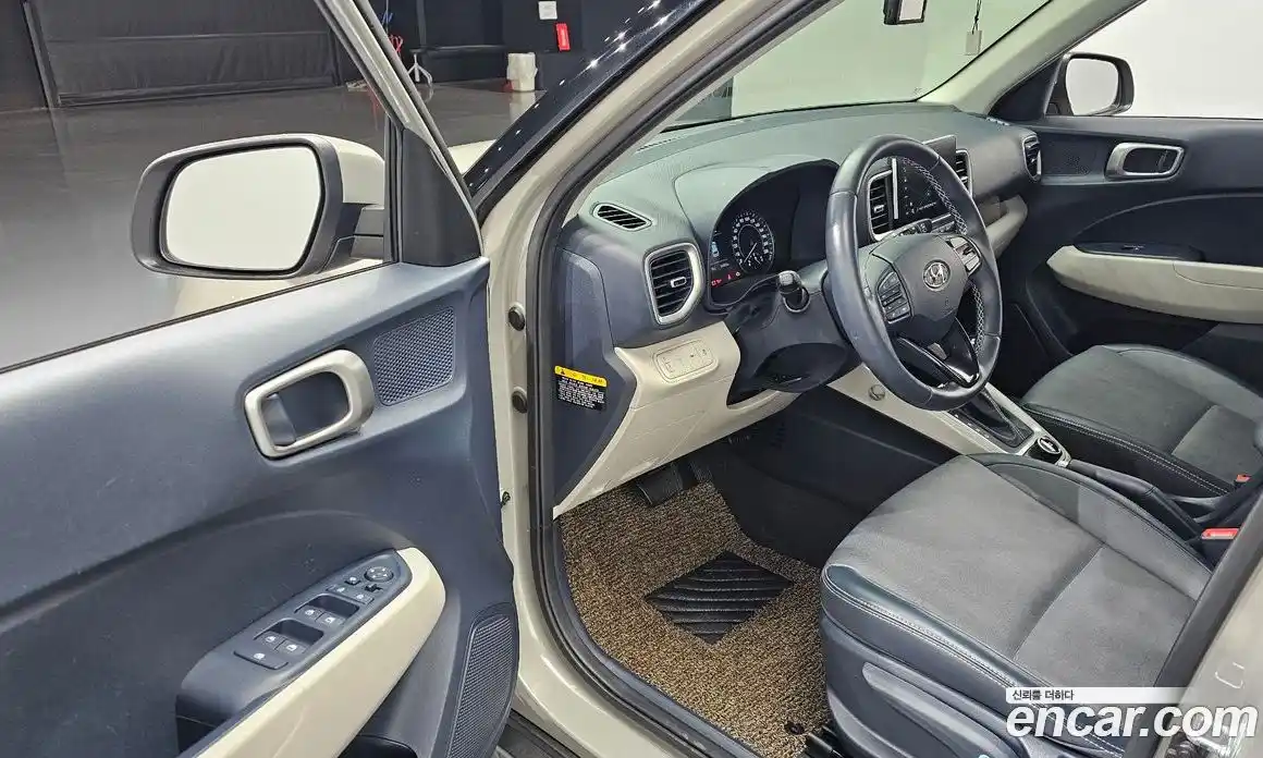 Hyundai Venue 2020 1.6 Автомат в Москве № 111930, фото 13