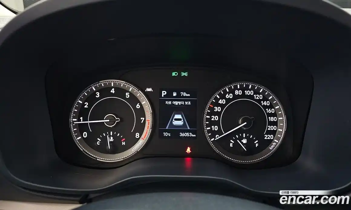 Hyundai Venue 2020 1.6 Автомат в Москве № 111930, фото 15