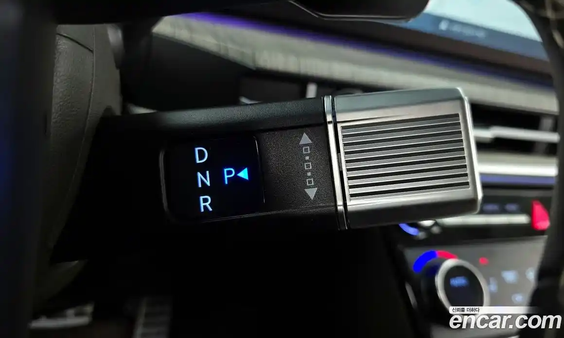 Hyundai Santa Fe 2024 1.6 Автомат в Москве № 113224, фото 19