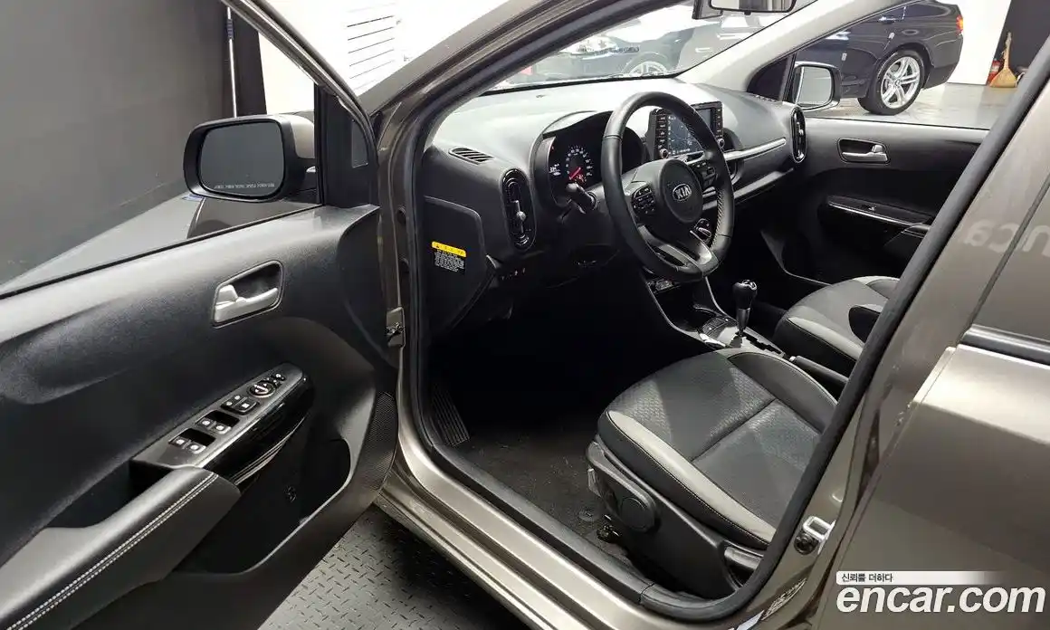 Kia Morning 2017 1.0 Автомат в Москве № 114328, фото 14