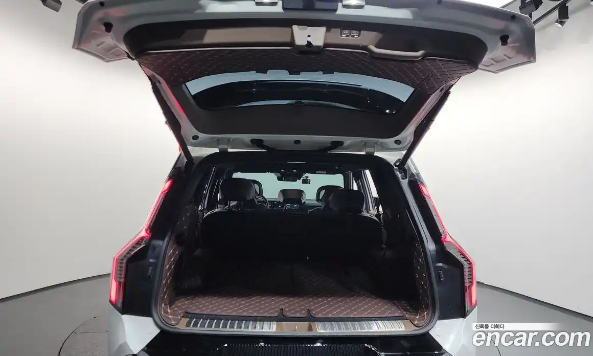 Kia EV9 2024 0.2 Автомат в Москве № 121127, фото 4