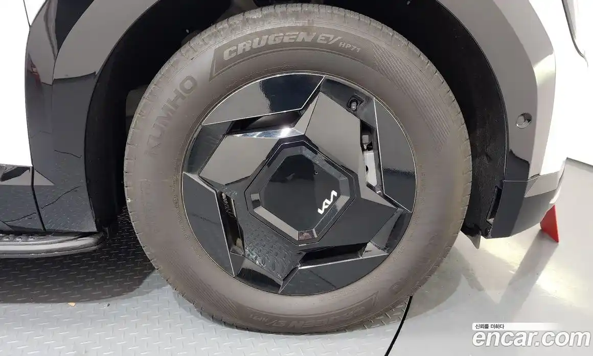 Kia EV9 2024 0.2 Автомат в Москве № 121127, фото 7