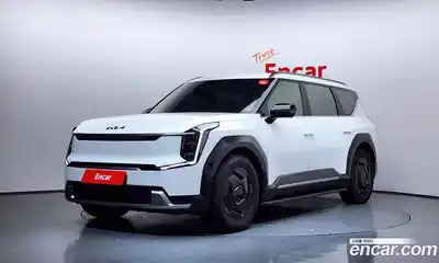 Kia EV9 2024 0.2 Автомат в Москве № 121127, миниатюра 8