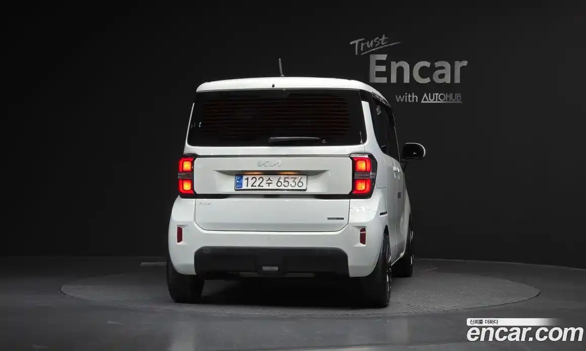 Kia Ray 2024 1.0 Автомат в Москве № 121376, фото 8