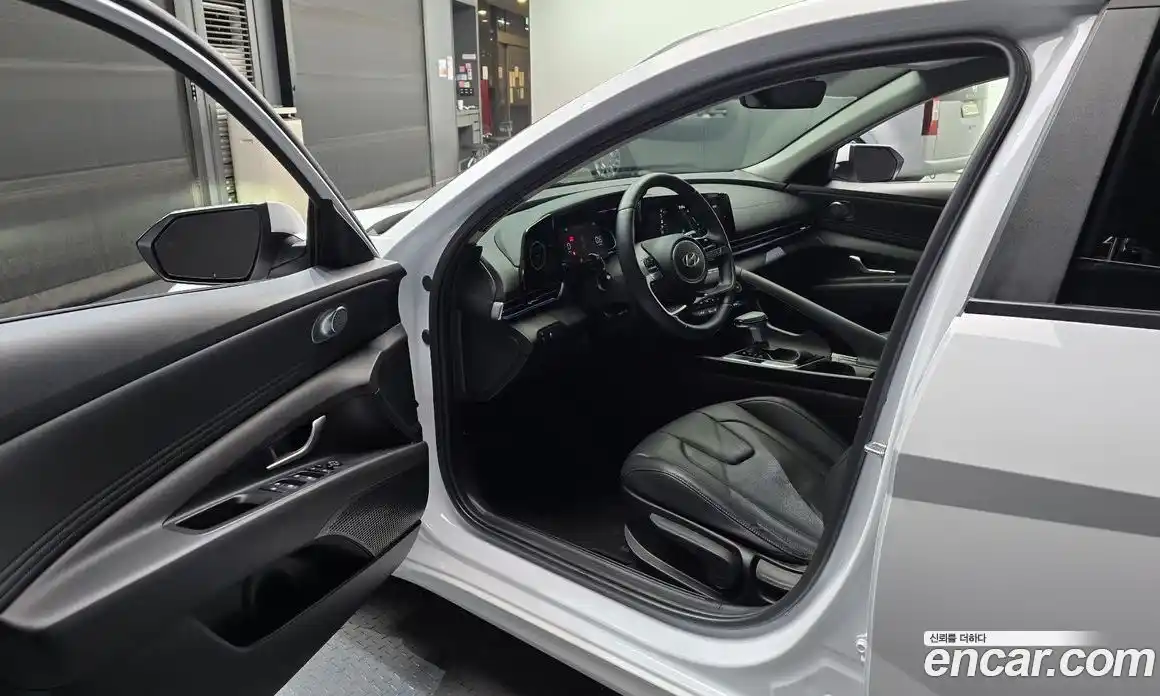 Hyundai Avante 2024 1.6 Автомат в Москве № 126597, фото 15