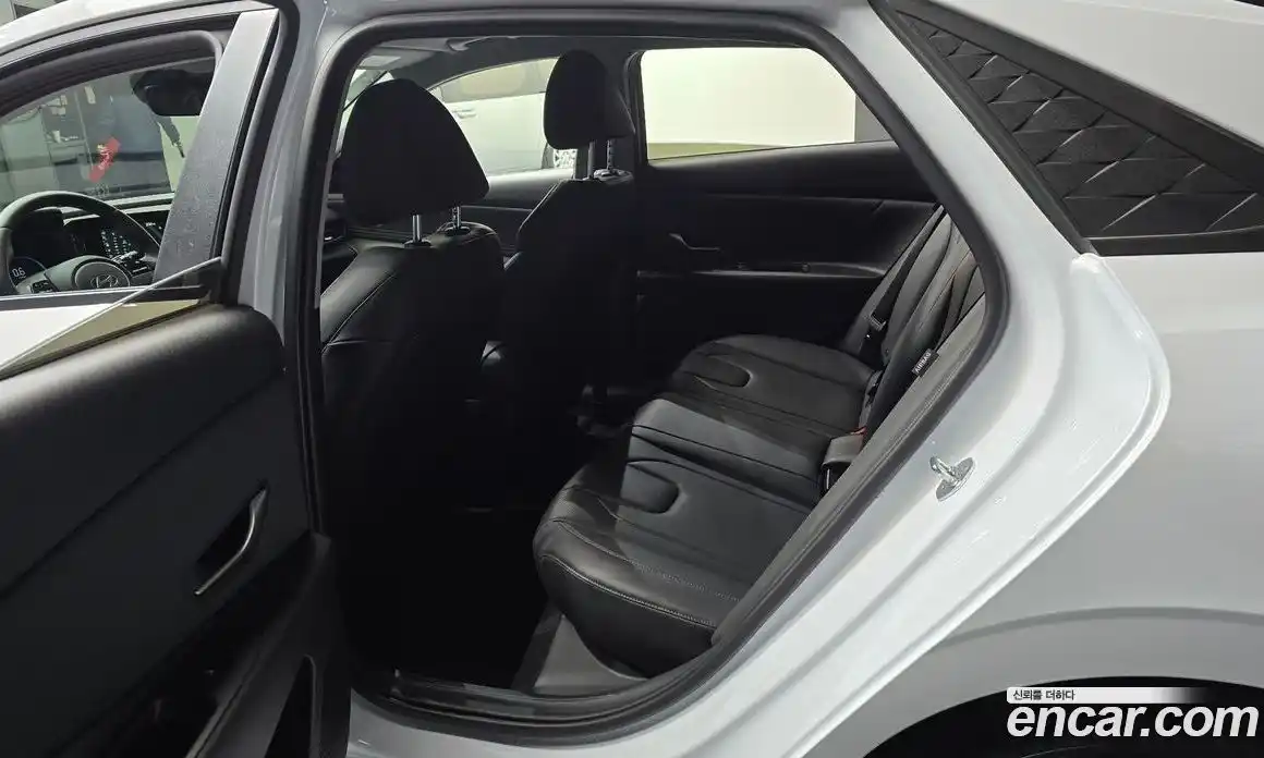 Hyundai Avante 2024 1.6 Автомат в Москве № 126597, фото 6