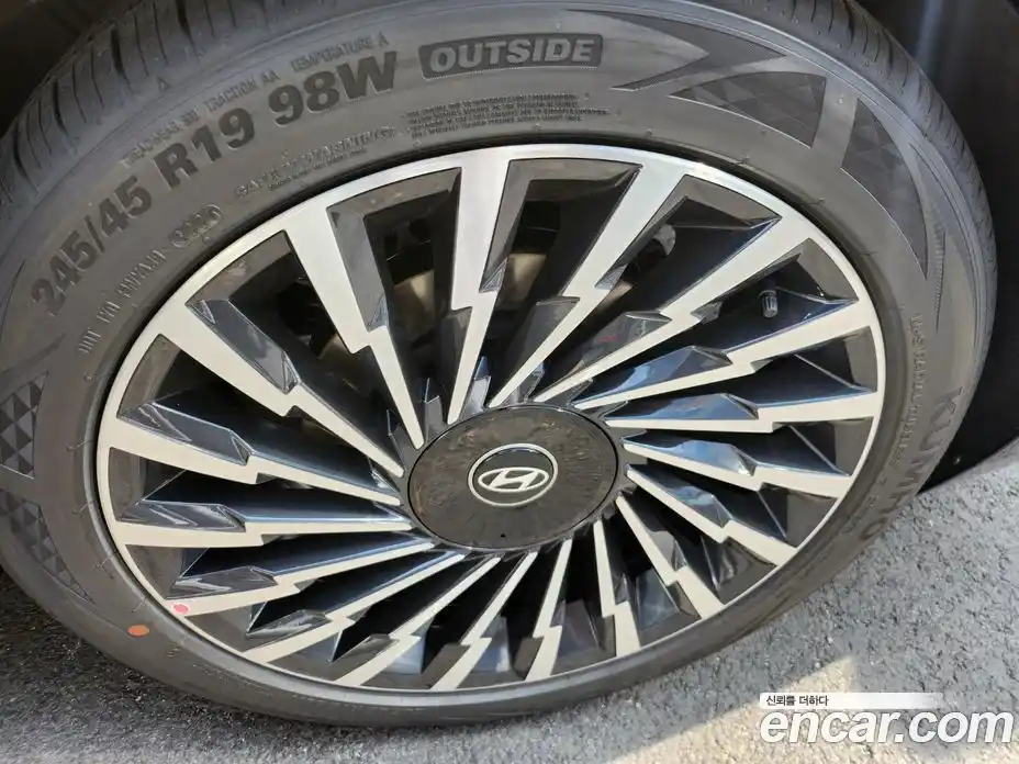 Hyundai Grandeur 2026 1.6 Автомат в Москве № 129540, фото 5