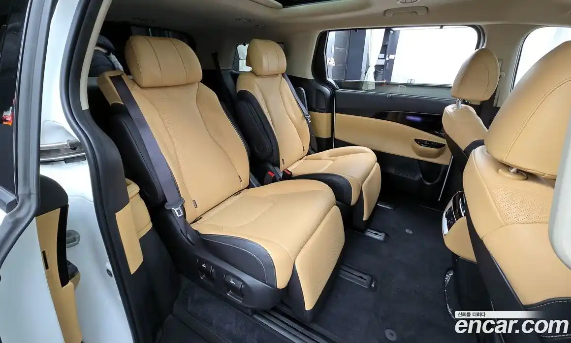 Kia Canival 2023 3.5 Автомат в Москве № 132839, фото 12