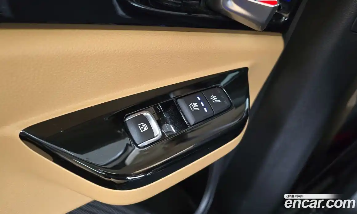 Kia Canival 2023 3.5 Автомат в Москве № 132839, фото 19