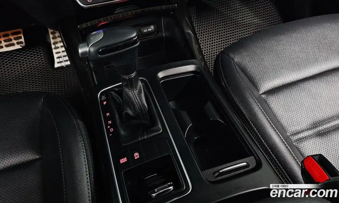 Kia Sorento 2020 2.0 Автомат в Москве № 133143, фото 1