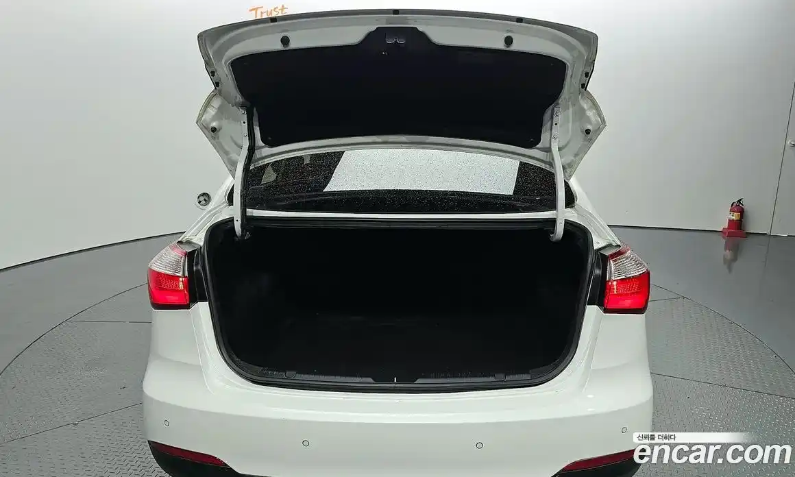 Kia K3 2015 1.6 Автомат в Москве № 133561, фото 10