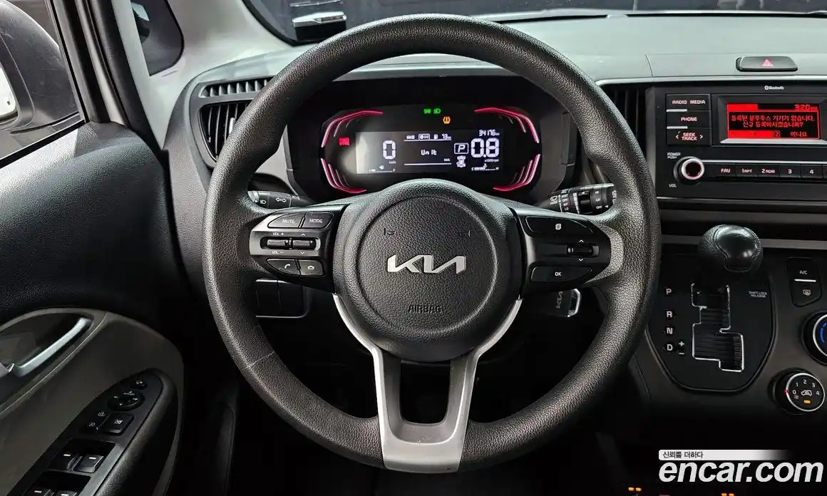 Kia Ray 2023 1.0 Автомат в Москве № 134355, фото 16