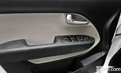 Kia Ray 2023 1.0 Автомат в Москве № 134355, миниатюра 6