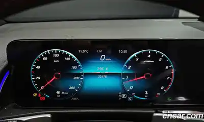 Mercedes-Benz GLB-Class 2021 2.0 Автомат в Москве № 134700, миниатюра 2