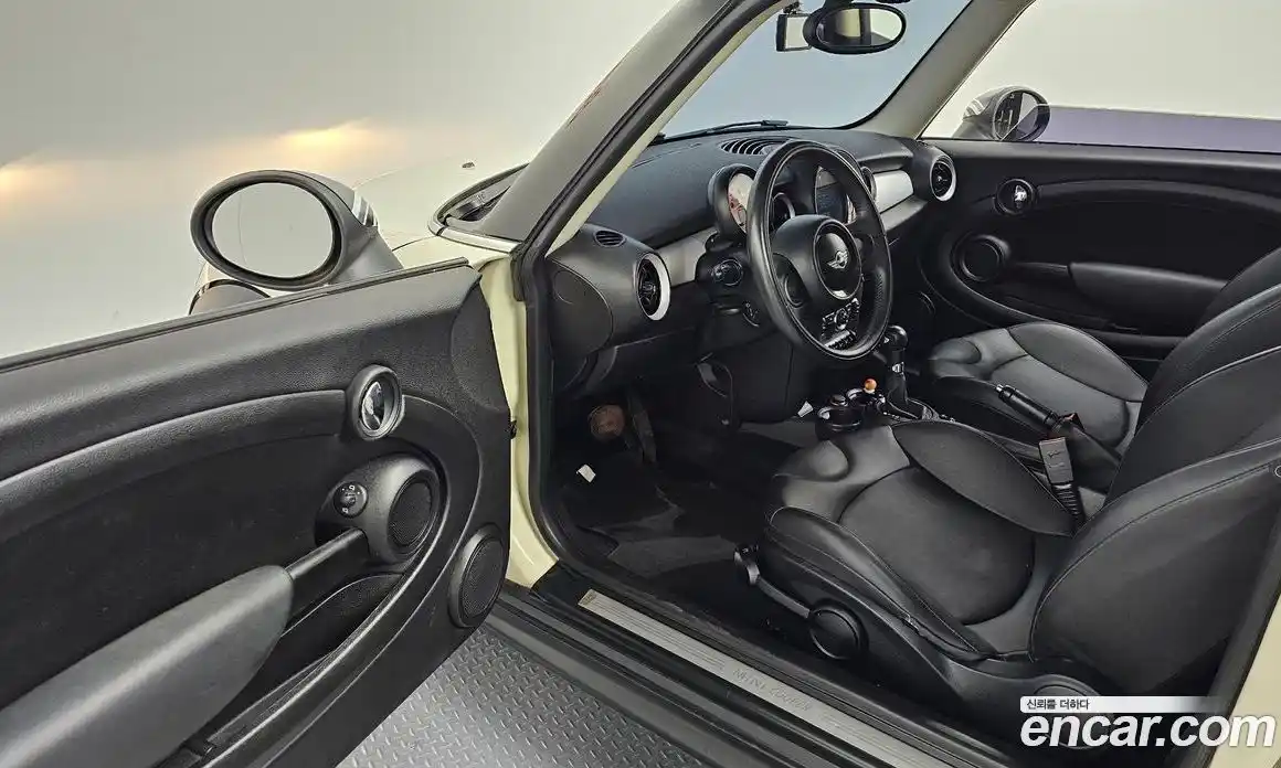 Mini Cooper 2013 1.6 Автомат в Москве № 135247, фото 20